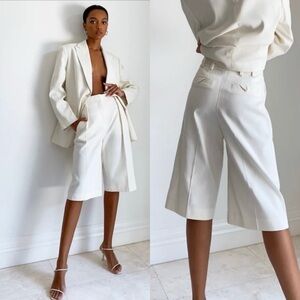 Aritzia Babaton 1-01 High Rise Wide Leg Pleated White Cotton Culotte Shorts - 2